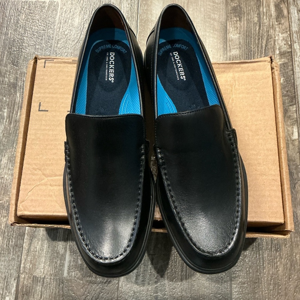 Dockers Men's Black Leather Loafer Size 10.5 - Picture 7 of 16